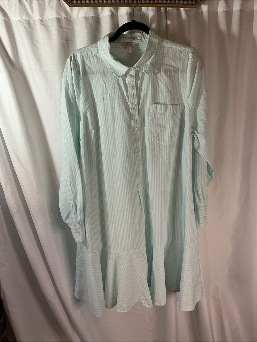 Crown & Ivy Women’s 1X light blue Striped Tunic Dress Ruffle Hem Button Front
